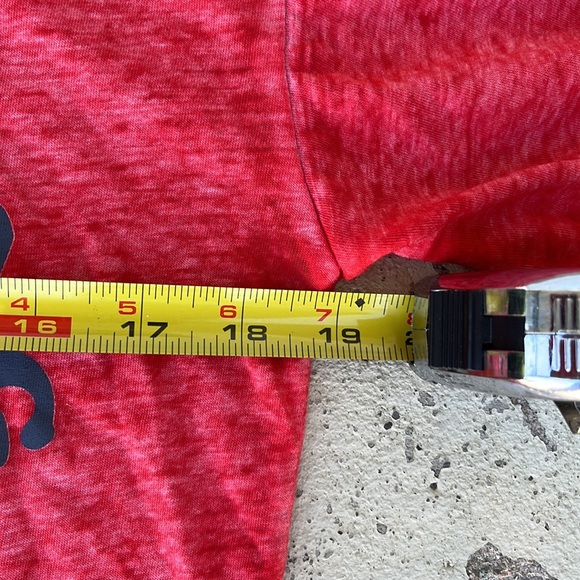 EUC Disney T-shirt. - Picture 6 of 12